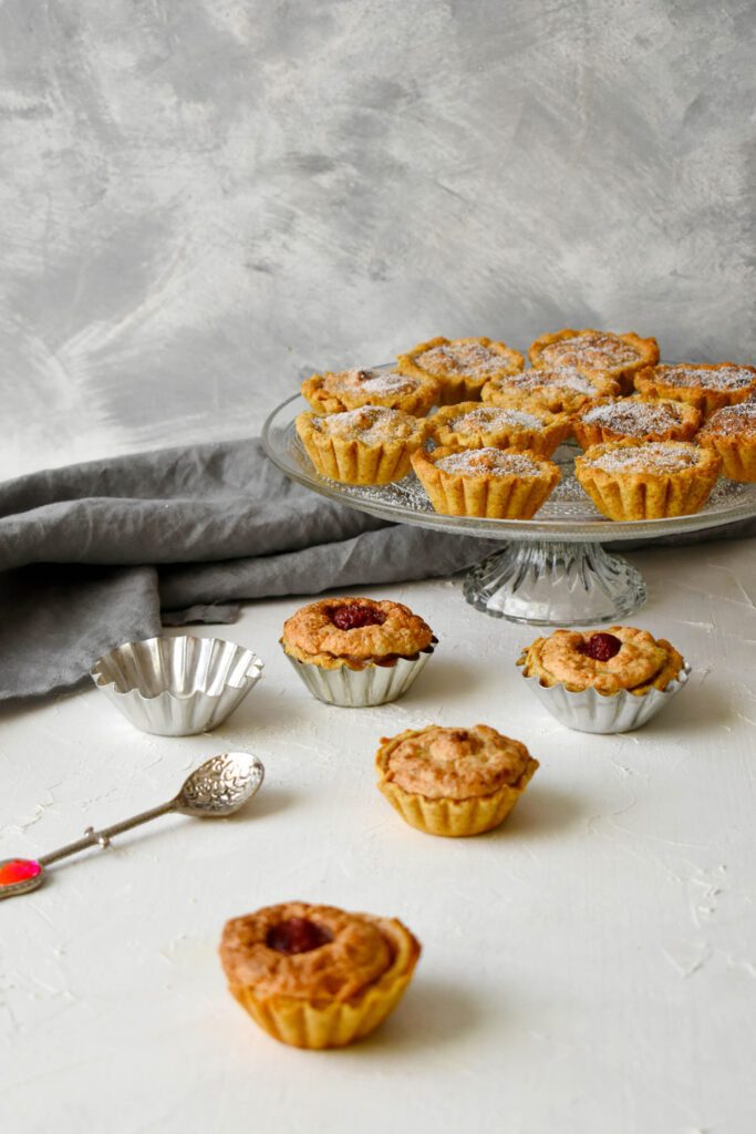 Sugar-Free Walnut Tartlets for Easter