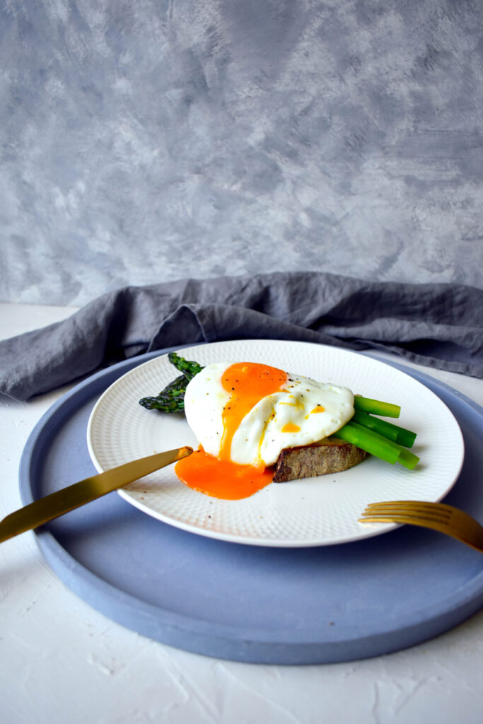 Spring Asparagus Sandwich with Fried Eggs recipe