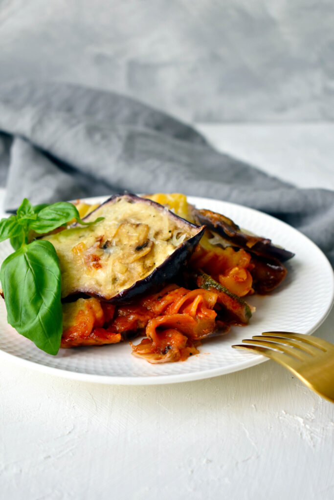 Rakott tészta cukkinivel és padlizsánnal