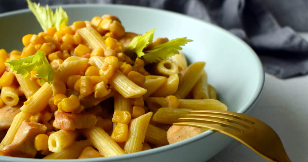 chicken pasta with cream and corn