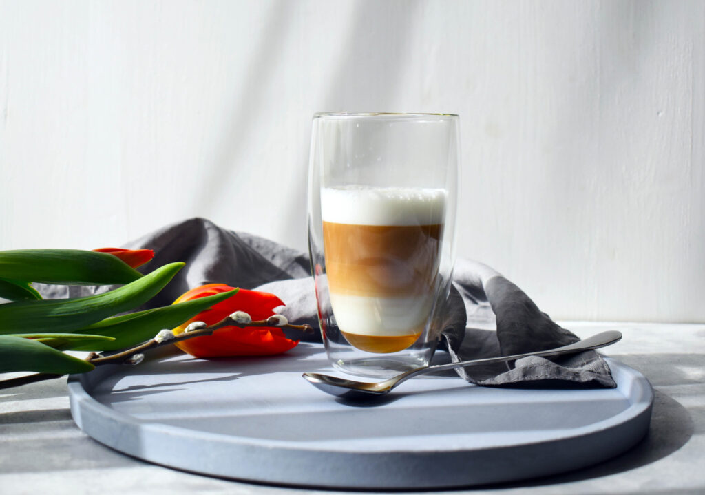latte macchiato tavasz
