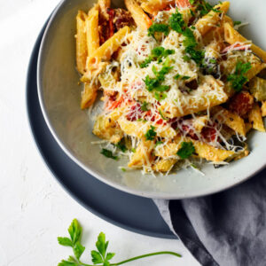 Sült zöldséges tészta lecsó kolbásszal