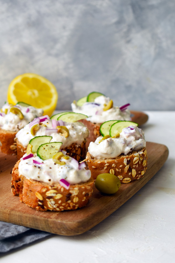 Tonhalkrémes szendvics