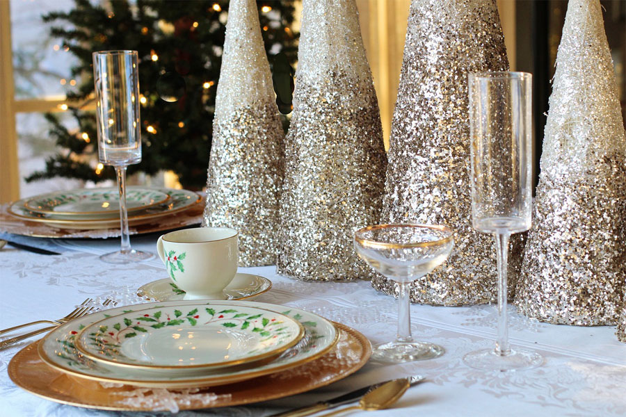 Christmas table setting