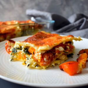 spenótos-fetás lasagne sütőtökkel