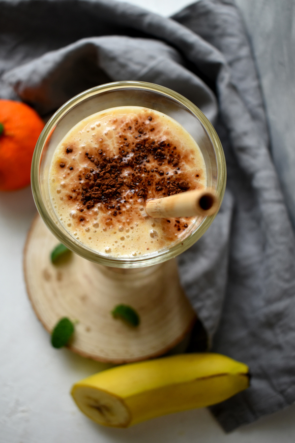 Banán turmix naranccsal és mézeskalács fűszerrel