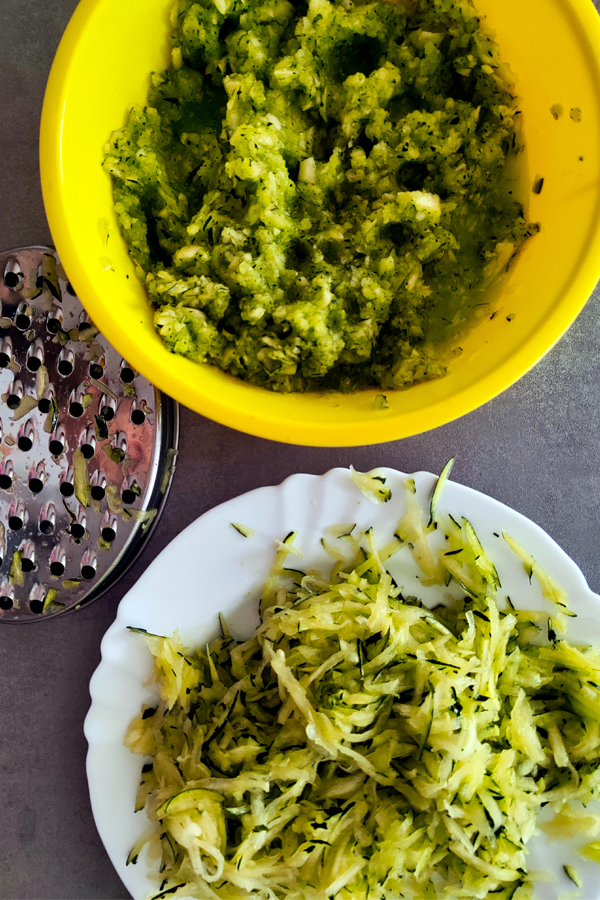 grating zucchini