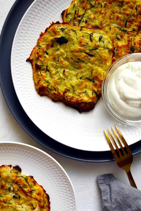 healthy zucchini fritters in the oven