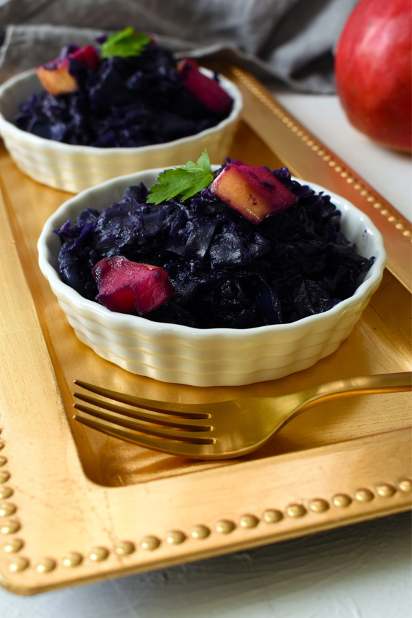 Steamed red cabbage