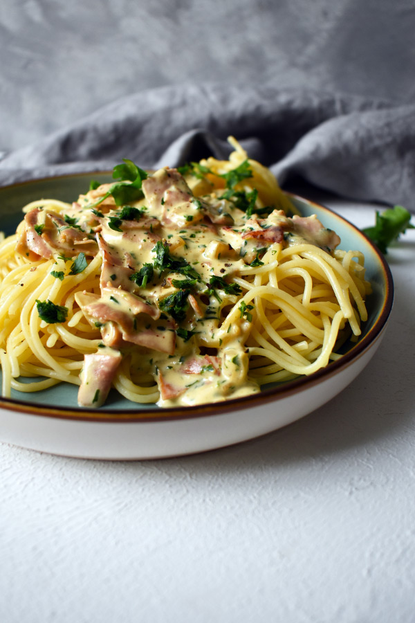 diet-friendly carbonara spaghetti