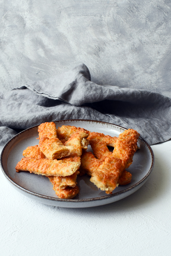 healthy cheese breadsticks