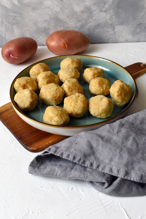 making potato dumplings